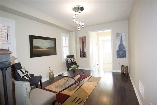 10 Lloyd Cres, Brampton, L7A4J5 | Image 3