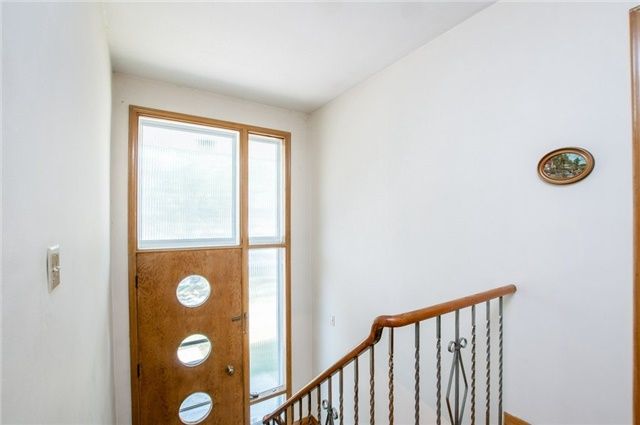 3 Keywell Crt, Toronto, M8Y1S5 | Image 2