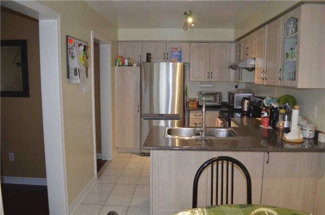 107 Clover Bloom Rd, Brampton, L6R1S6 | Image 3