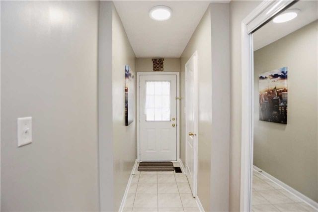 49 Eastway St, Brampton, L6S6L9 | Image 3