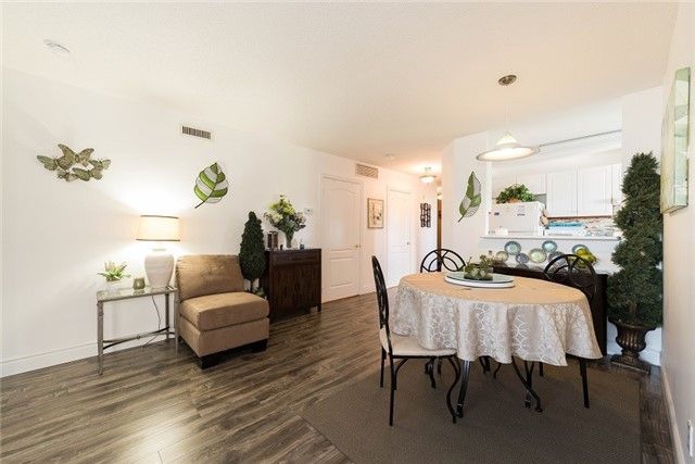 508 - 10 Dayspring Circ, Brampton, L6P1B9 | Image 3