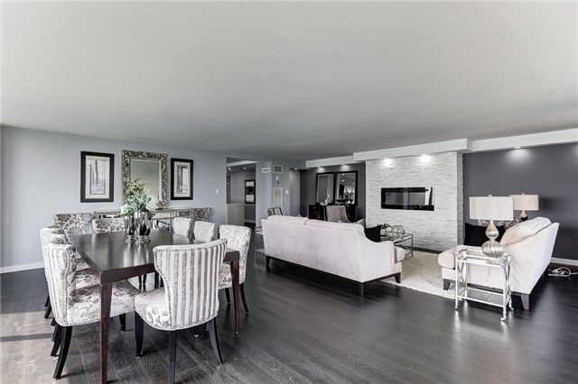 3305 - 2045 Lake Shore Blvd W, Toronto, M8V2Z6 | Image 2