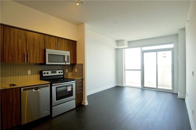 1302 - 65 Speers Rd, Oakville, L6K3V5 | Image 3