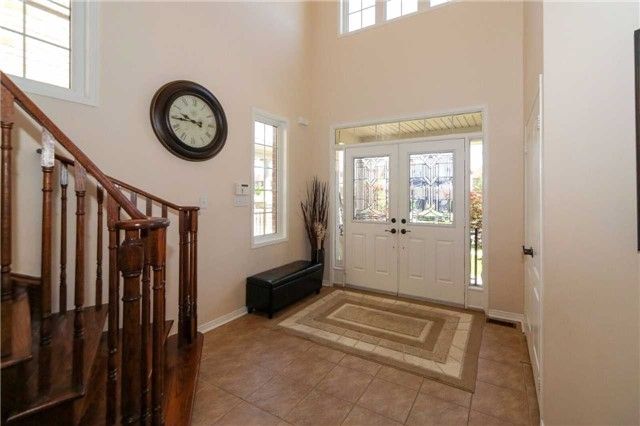 5476 Freshwater Dr, Mississauga, L5M0J8 | Image 2