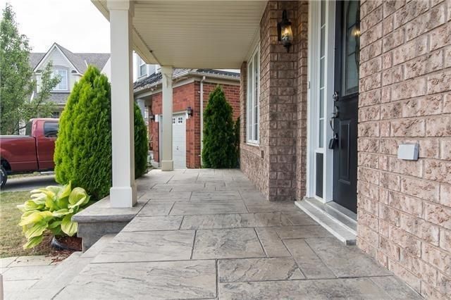 420 Trudeau Dr, Milton, L9T 5K9 | Image 2