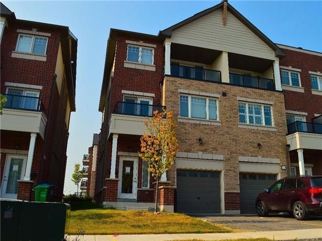 30 Sky Harbour Dr, Brampton - Bram West image-0-0