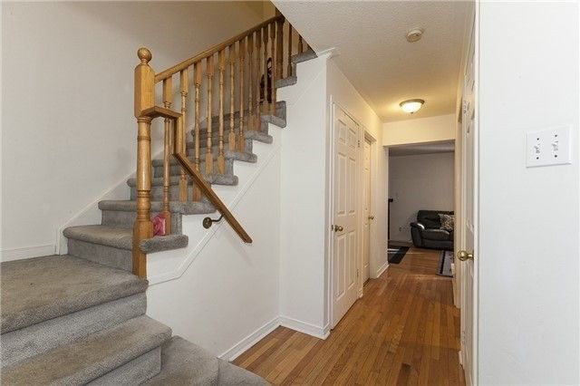 33 Clover Bloom Rd, Brampton, L6R1S2L | Image 3