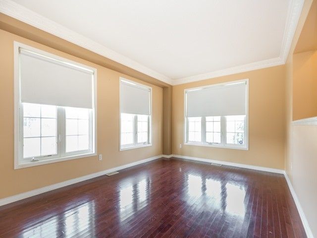 24 Conklin Dr, Brampton, L7A3P5 | Image 3