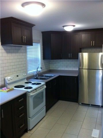 172 Calvington Dr, Toronto, M3M2M9 | Image 2