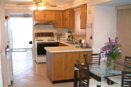 3403 Chartrand Cres, Mississauga, L5L4C6 | Image 3