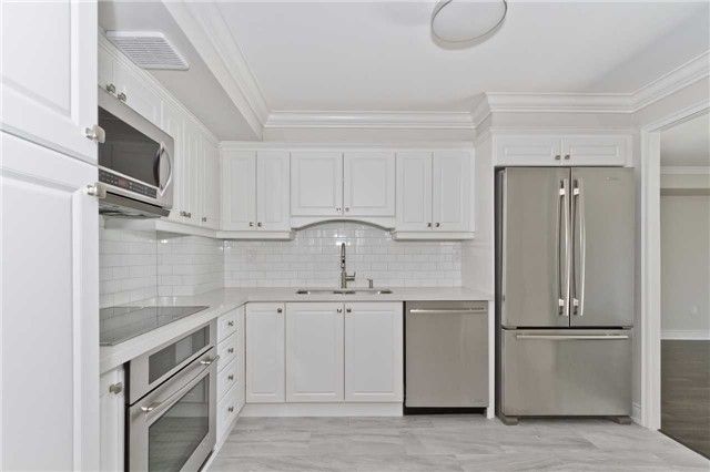 1410 - 1400 Dixie Rd, Mississauga, L5E3E1 | Image 3