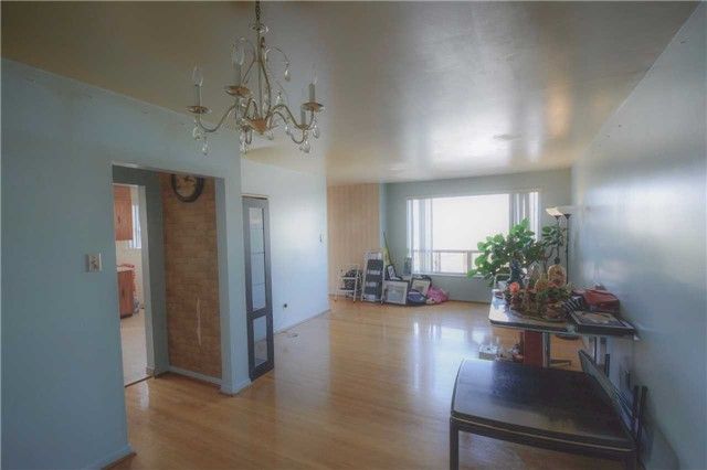 143 Grandravine Dr, Toronto, M3J1B3 | Image 3