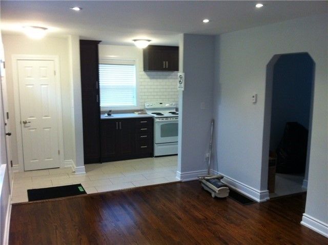 172 Calvington Dr, Toronto, M3M2M9 | Image 3