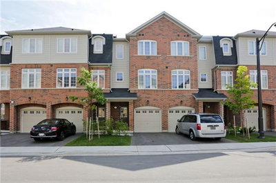 Townhouse sold at 5-1133 Haig Boulevard, Mississauga, Ontario, L5E2M6 - Lakeview - MLS: W3963035