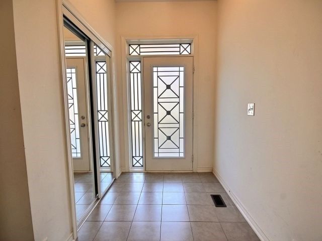 72 Lesabre Cres, Brampton, L6P3R4 | Image 2