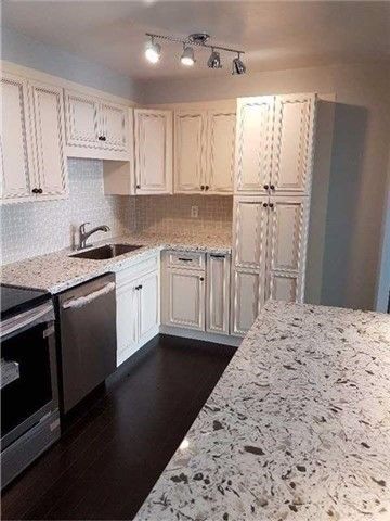 1007 - 1300 Mississauga Valley Blvd, Mississauga, L5A3S8 | Image 2