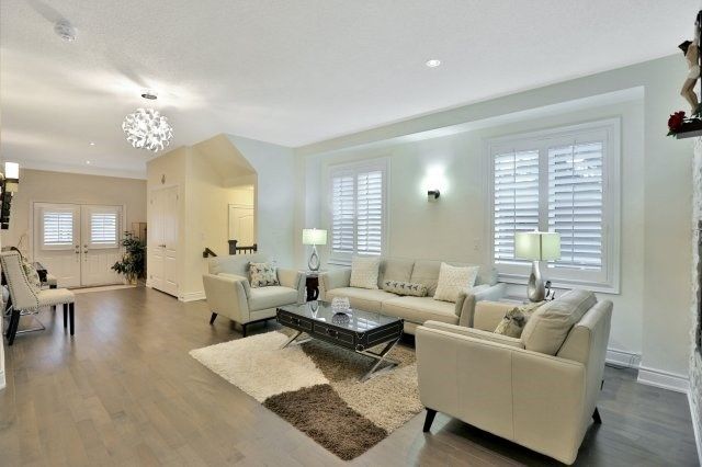 792 Glenbrook Ave, Burlington, L7T 1H6 | Image 3