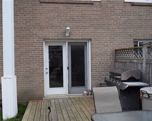 270 Town House Cres, Brampton, L6W3C7 | Image 2