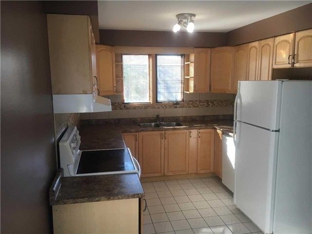 Upper - 91 Bruce Beer Dr, Brampton, L6V2Z7 | Image 3