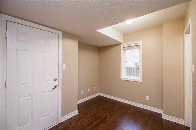 33 October Pl, Brampton, L6Y0R6 | Image 3