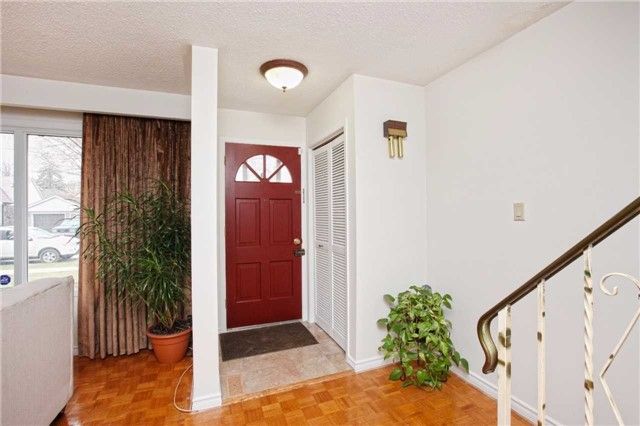 159 Elliott St, Brampton, L6Y1W7 | Image 3