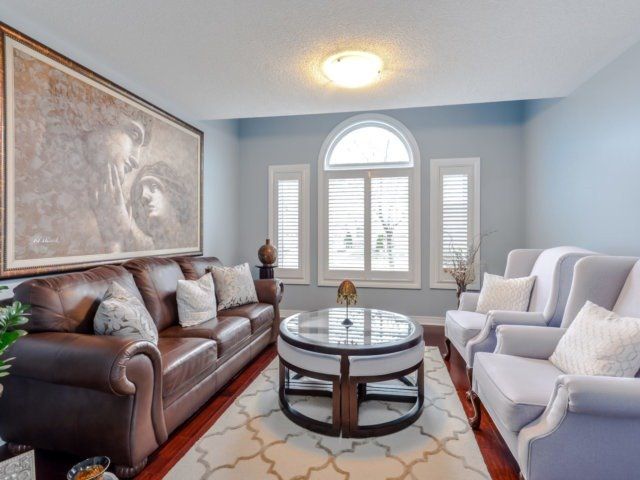 3050 Highvalley Rd, Oakville, L6M5H3 | Image 3