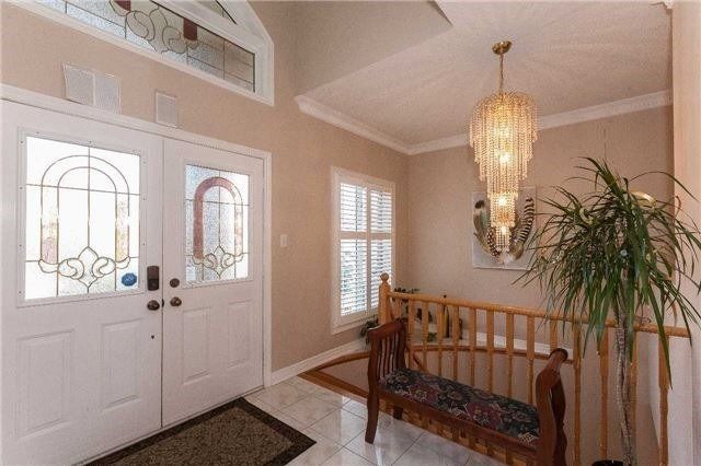 694 Gypsy Fly Cres, Mississauga, L5W1H5 | Image 3