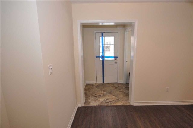 1239 Mulroney Hts, Milton, L9E1G1 | Image 3