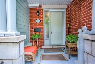 Townhouse leased at 175 Lakeshore Road, Mississauga, Ontario, L5G4T9 - Port Credit - MLS: W4007741