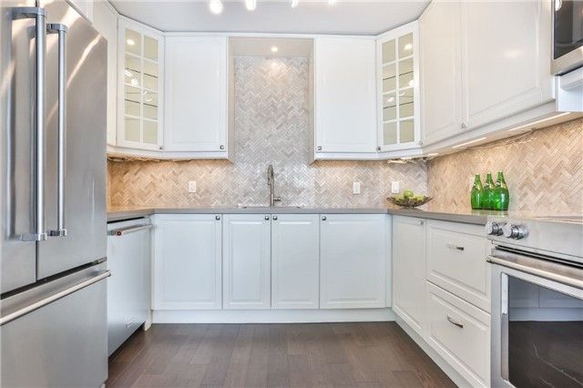 1607 - 1359 White Oaks Blvd, Oakville, L6H2R8 | Image 2