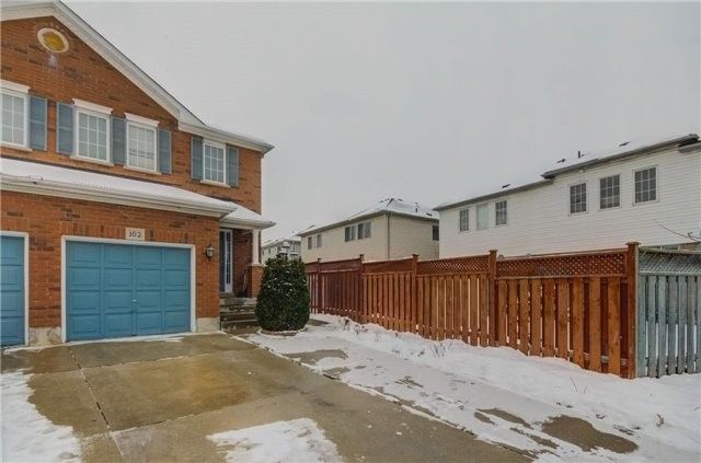 102 Bunchberry Way, Brampton, L6R 2E8 | Image 2