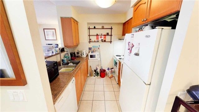 2526 - 700 Humberwood Blvd N, Toronto, L5M0B2 | Image 3