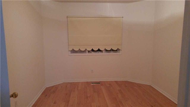 33 Clover Bloom Rd, Brampton, L6R1S2 | Image 3