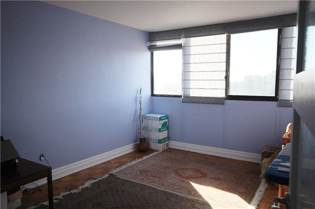 504 - 1333 Bloor St, Mississauga, L4Y3T6 | Image 2