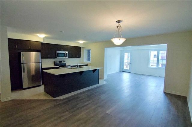 569 Laking Terr, Milton, L9T9J3 | Image 2