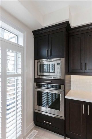 792 Glenbrook Ave, Burlington, L7T 1H6 | Image 2