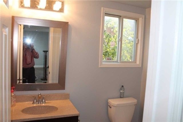 71 Drinkwater Dr, Brampton, L6Y4T8 | Image 3