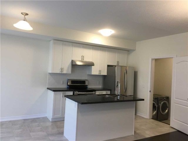 391 Athabasca Common Dr, Oakville, L6H0R5 | Image 3