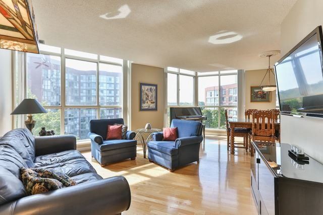 620 - 20 Southport St, Toronto, M6S4Y8 | Image 2