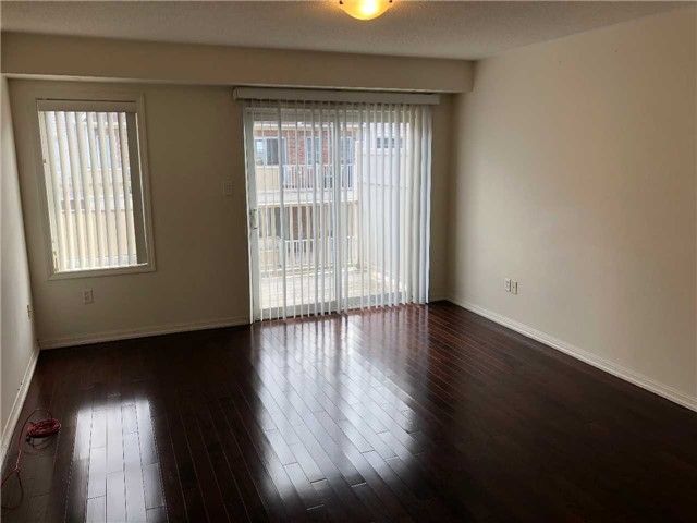 5 - 750 Neighbourhood Circ, Mississauga, L5B0B7 | Image 2