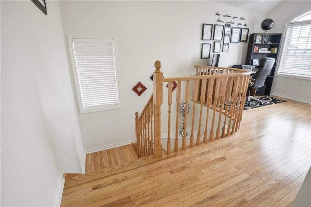 75 Iron Block Dr, Brampton, L7A0J1 | Image 3
