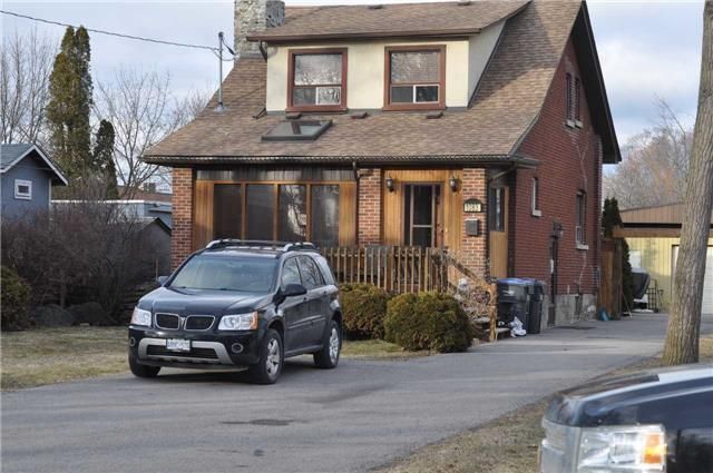 1083 Seneca Ave, Mississauga, L5G3X4 | Image 2