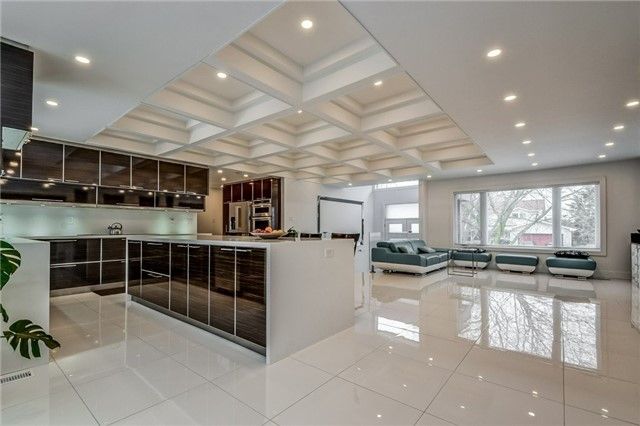 1434 Petrie Way, Mississauga, L5J1G5 | Image 2