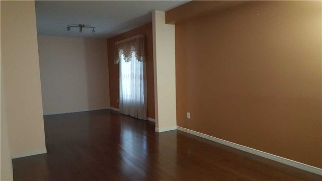 27 Feathertop Lane, Brampton, L6R1W9 | Image 3