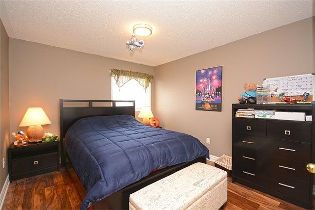 82 Belmont Blvd, Halton Hills, L7G6E7 | Image 3