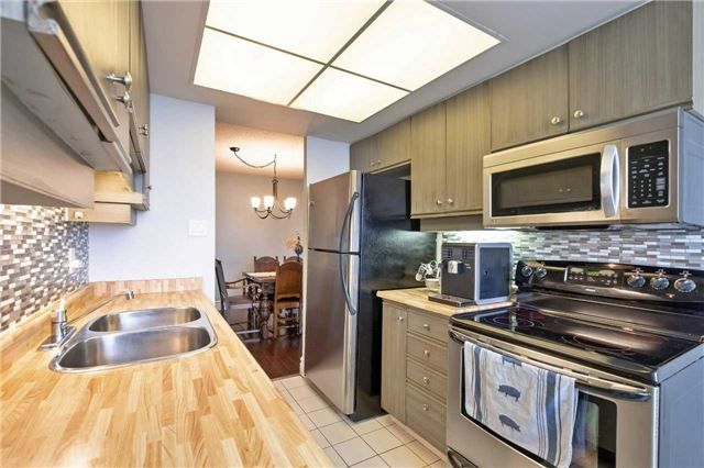 1101 - 100 County Court Blvd, Brampton, L6X 3X1 | Image 2