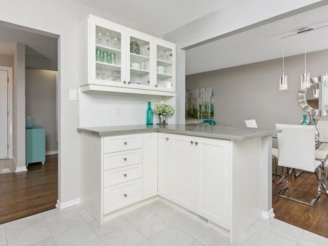 11 Tullamore Rd, Brampton, L6W1J6 | Image 3