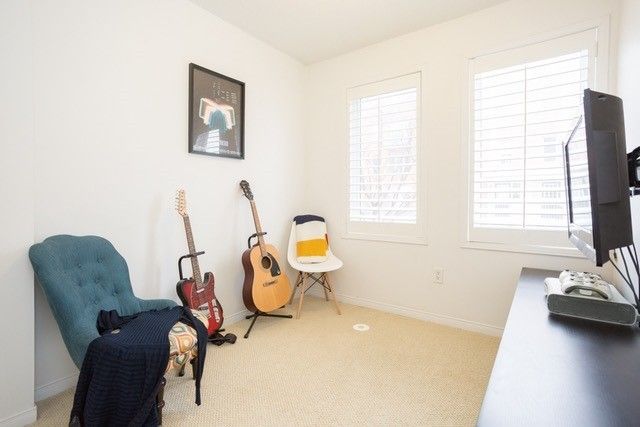 18 - 20 Turntable Cres, Toronto, M6H4K9 | Image 3