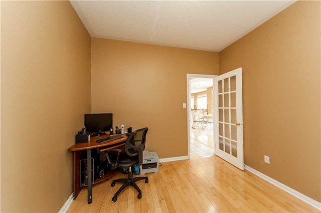 7 Bettey Rd, Brampton, L6P1S9 | Image 2