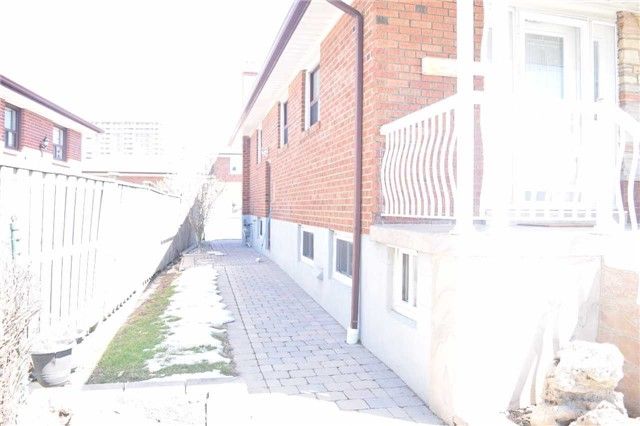 50 Wheelwright Cres, Toronto, M3N1V3 | Image 2